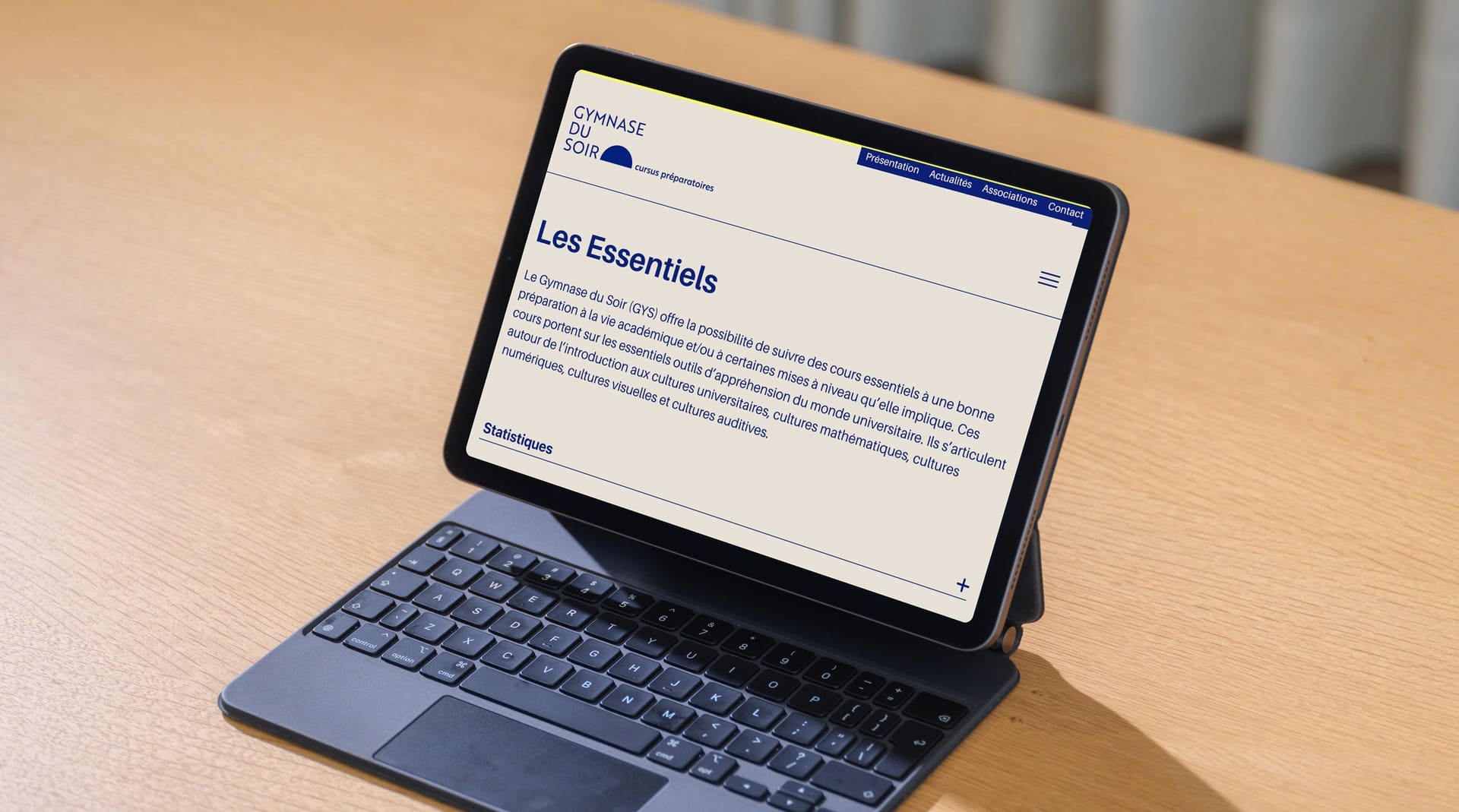 mockuuups ipad gys.jpeg